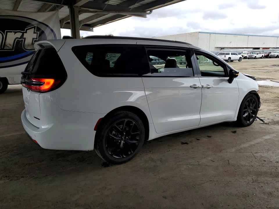 Продаж на аукціоні авто 2025 Chrysler Pacifica, vin: 2C4RC1GG4SR508116, номер лоту: 55635856