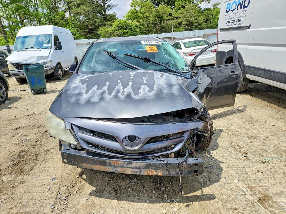 53331496 :رقم المزاد ، 2T1BU4EE3DC979565 vin ، 2013 Toyota Corolla مزاد بيع