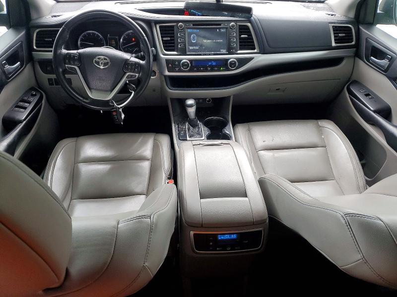 55408196 :رقم المزاد ، 5TDJZRFH8JS822765 vin ، 2018 Toyota Highlander مزاد بيع