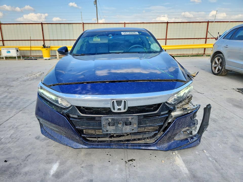Продажа на аукционе авто 2019 Honda Accord, vin: 1HGCV1F17KA103757, номер лота: 54136606