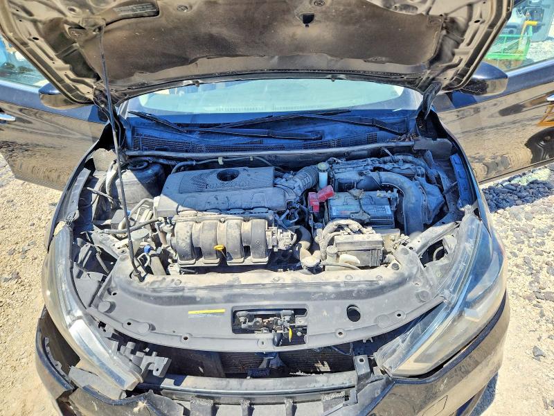 52609316 :رقم المزاد ، 3N1AB7AP7JY321403 vin ، 2018 Nissan Sentra مزاد بيع