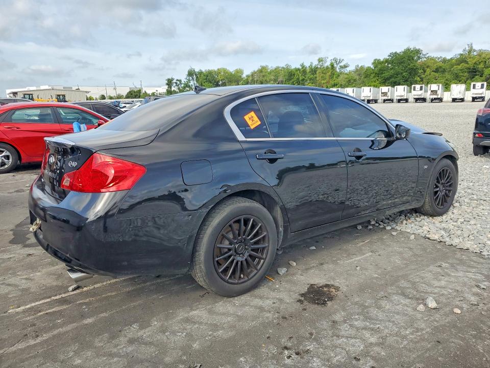 55417726 :رقم المزاد ، JN1CV6AR7FM521400 vin ، 2015 Infiniti Q40 مزاد بيع