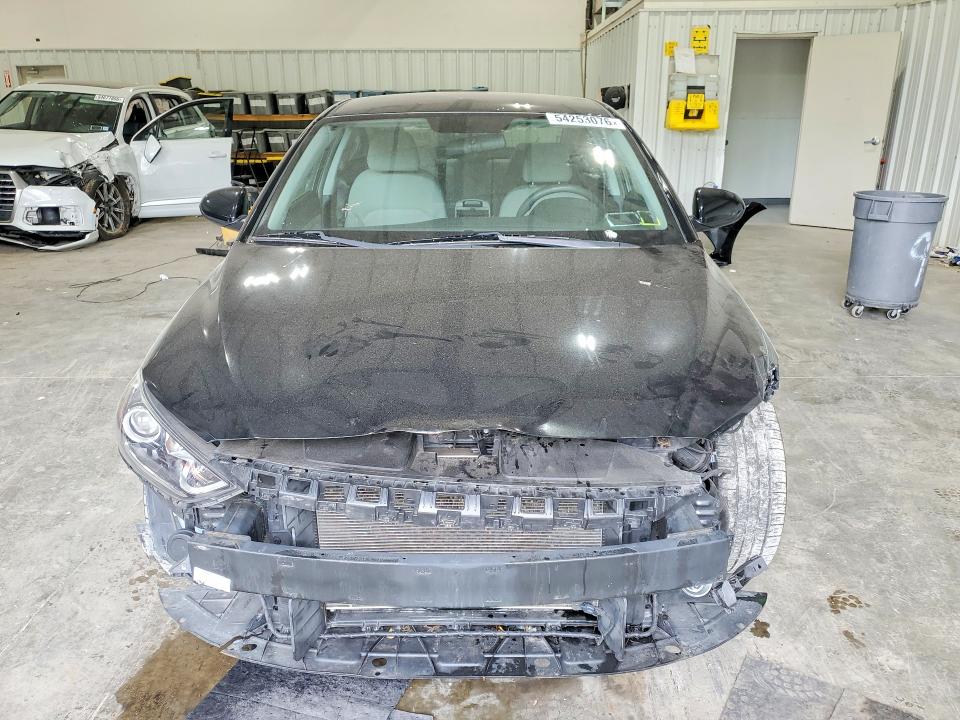 Продажа на аукционе авто 2017 Hyundai Elantra, vin: 5NPD84LF5HH051509, номер лота: 54253076