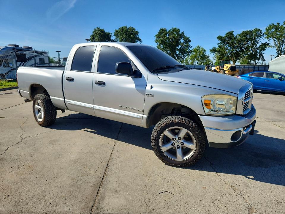 2006 Dodge Ram 1500 მანქანა იყიდება აუქციონზე, vin: 1D7HU18266S663448, აუქციონის ნომერი: 53081366