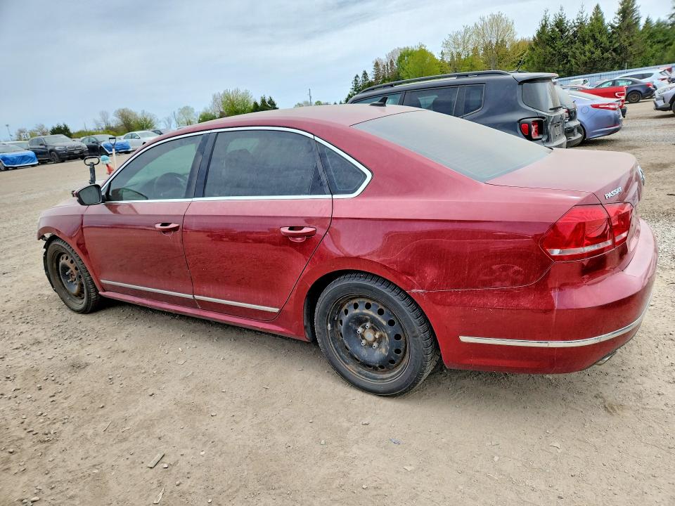 53446616 :رقم المزاد ، 1VWBV7A38FC033392 vin ، 2015 Volkswagen Passat مزاد بيع