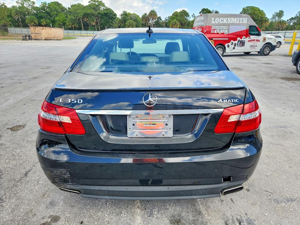 52864336 :رقم المزاد ، WDDHF8HB0BA451082 vin ، 2011 Mercedes-benz E مزاد بيع