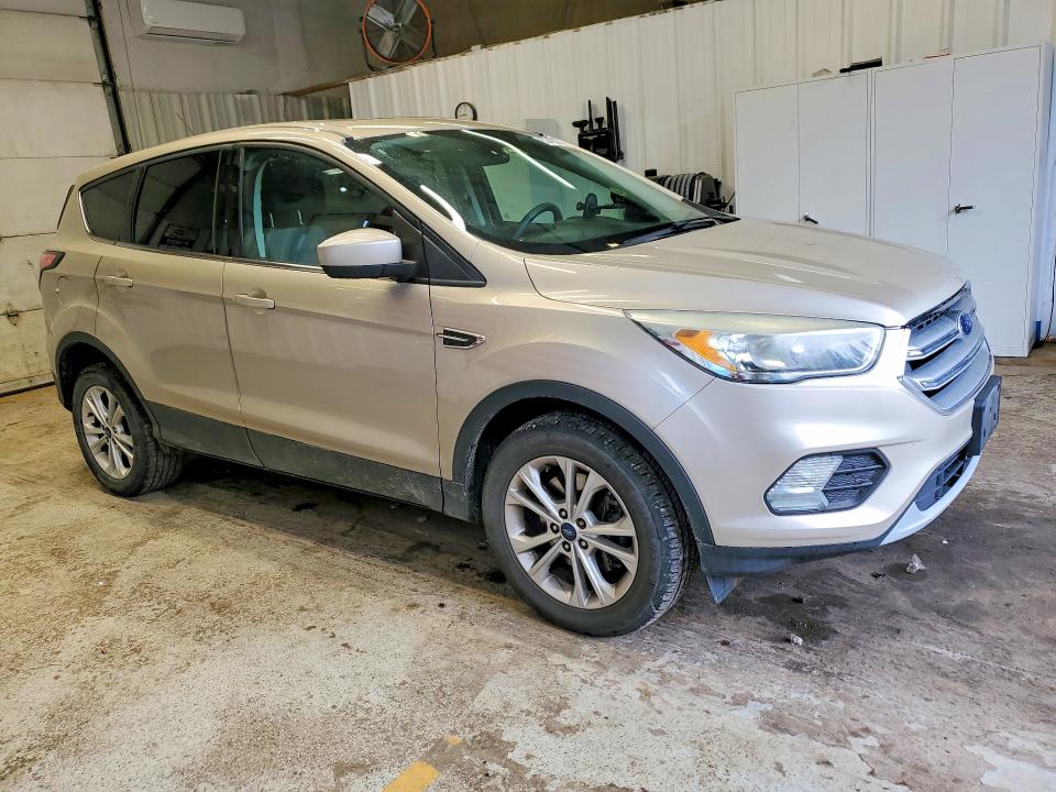 2017 Ford Escape მანქანა იყიდება აუქციონზე, vin: 1FMCU9GD9HUA97780, აუქციონის ნომერი: 53453756