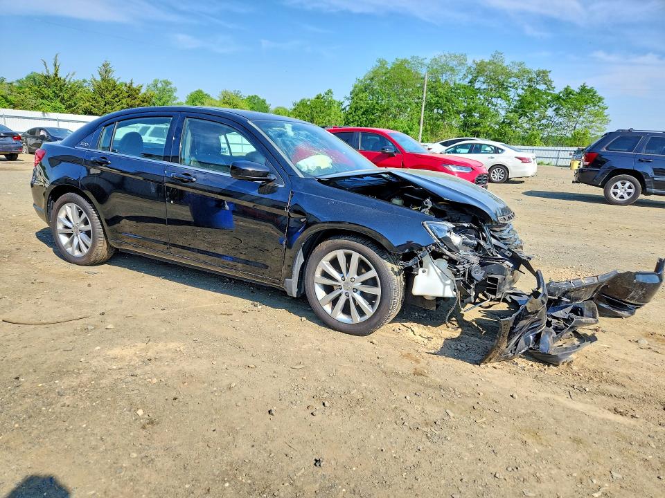 2011 Chrysler 200 მანქანა იყიდება აუქციონზე, vin: 1C3BC8FG2BN612360, აუქციონის ნომერი: 52951876