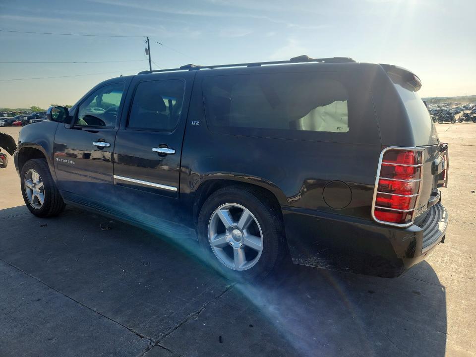 53513626 :رقم المزاد ، 1GNSCKE06BR390872 vin ، 2011 Chevrolet Suburban مزاد بيع