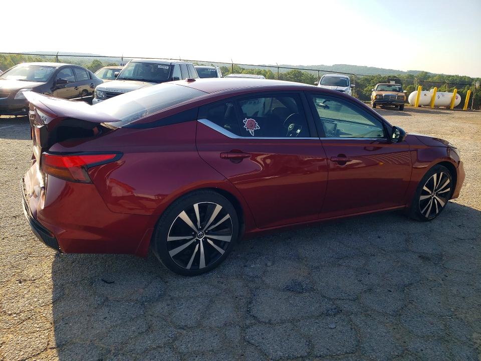 51918226 :رقم المزاد ، 1N4BL4CV5NN370584 vin ، 2022 Nissan Altima مزاد بيع