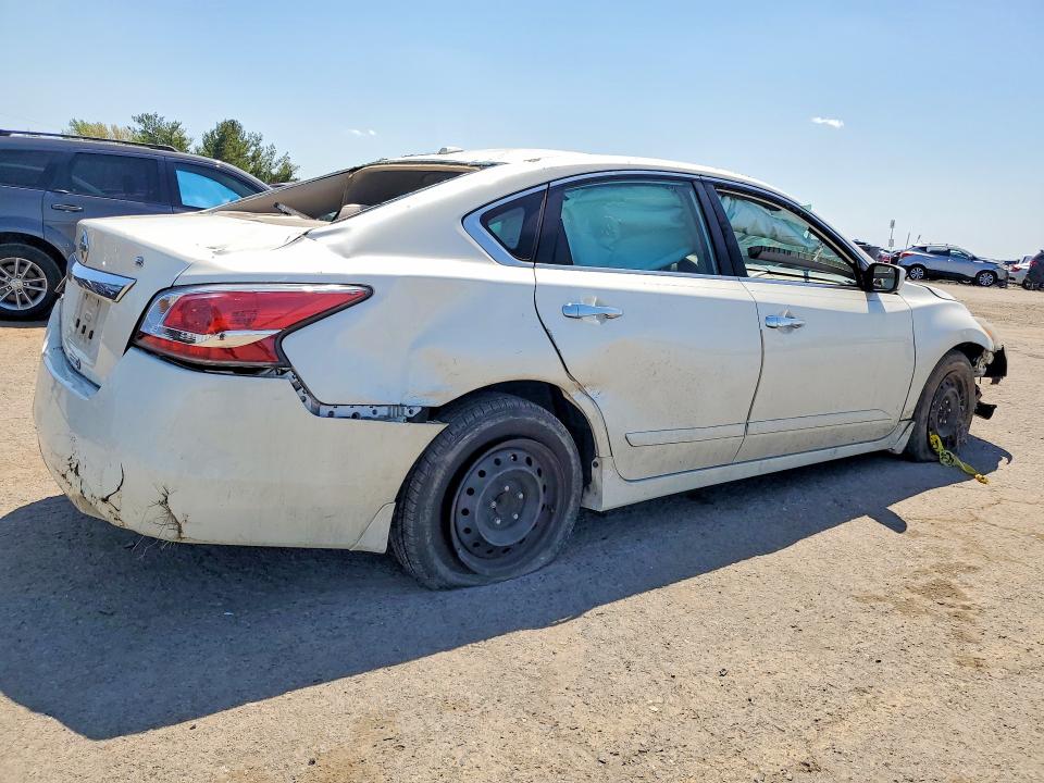 Продаж на аукціоні авто 2015 Nissan Altima, vin: 1N4AL3AP2FC447936, номер лоту: 52297726