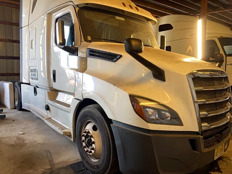Продажа на аукционе авто 2018 Freigliner Cascadia 126, vin: 3AKJHHDR9JSJR1189, номер лота: 52405516