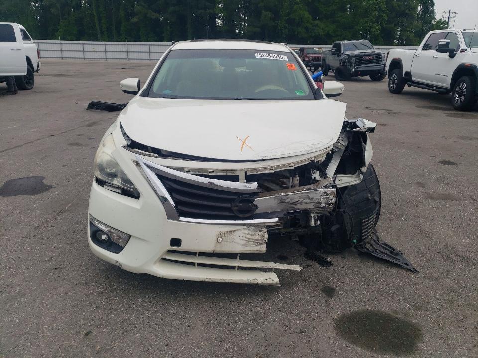 2015 Nissan Altima მანქანა იყიდება აუქციონზე, vin: 1N4AL3AP7FC145851, აუქციონის ნომერი: 52464536