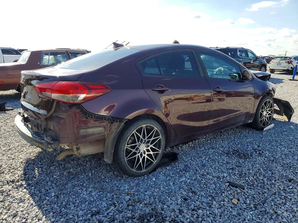 Продажа на аукционе авто 2018 Kia Forte, vin: 3KPFL4A79JE271104, номер лота: 51986666