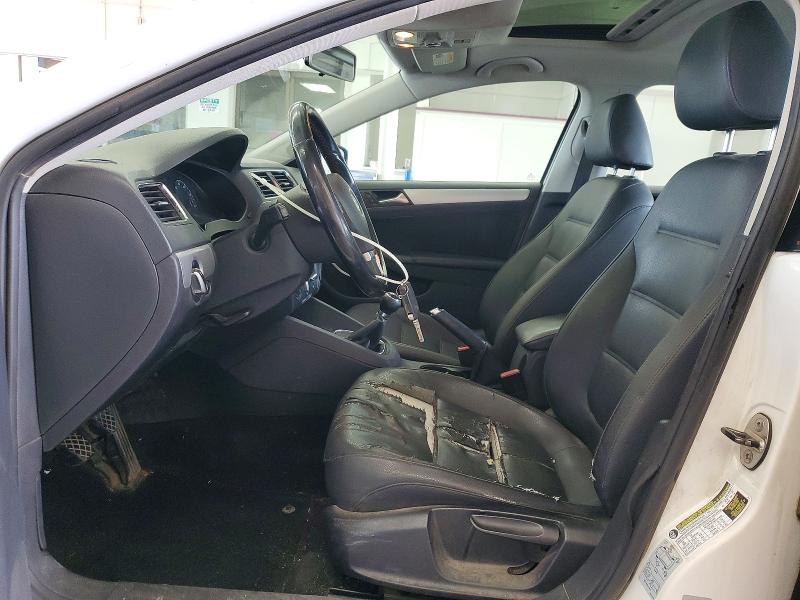 52190376 :رقم المزاد ، 3VW3L7AJ9BM124253 vin ، 2011 Volkswagen Jetta مزاد بيع