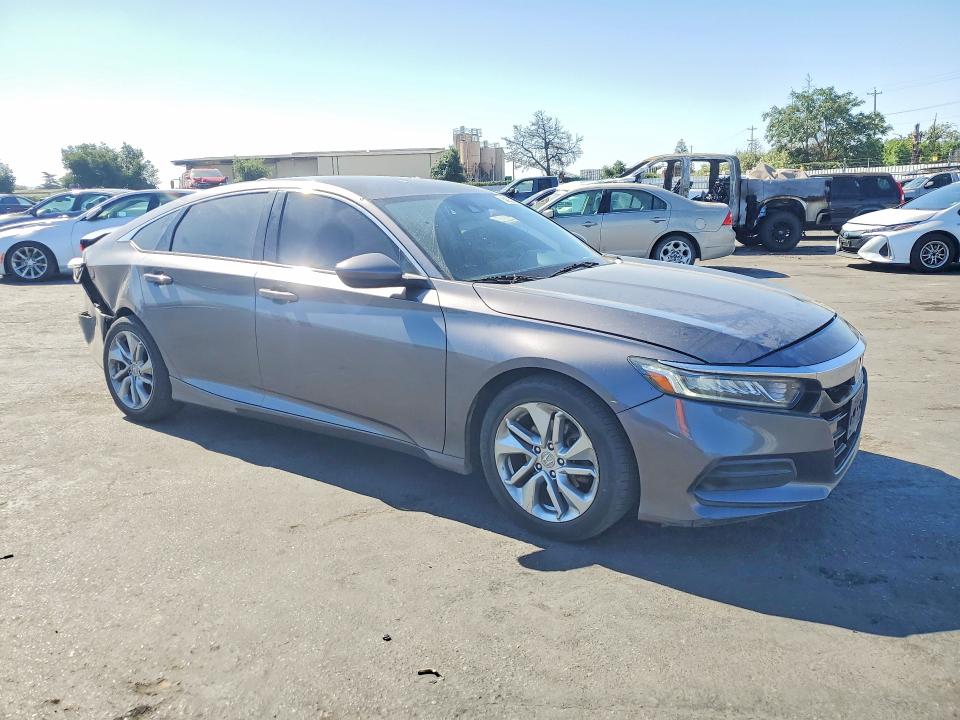 54525596 :رقم المزاد ، 1HGCV1F11KA124250 vin ، 2019 Honda Accord مزاد بيع