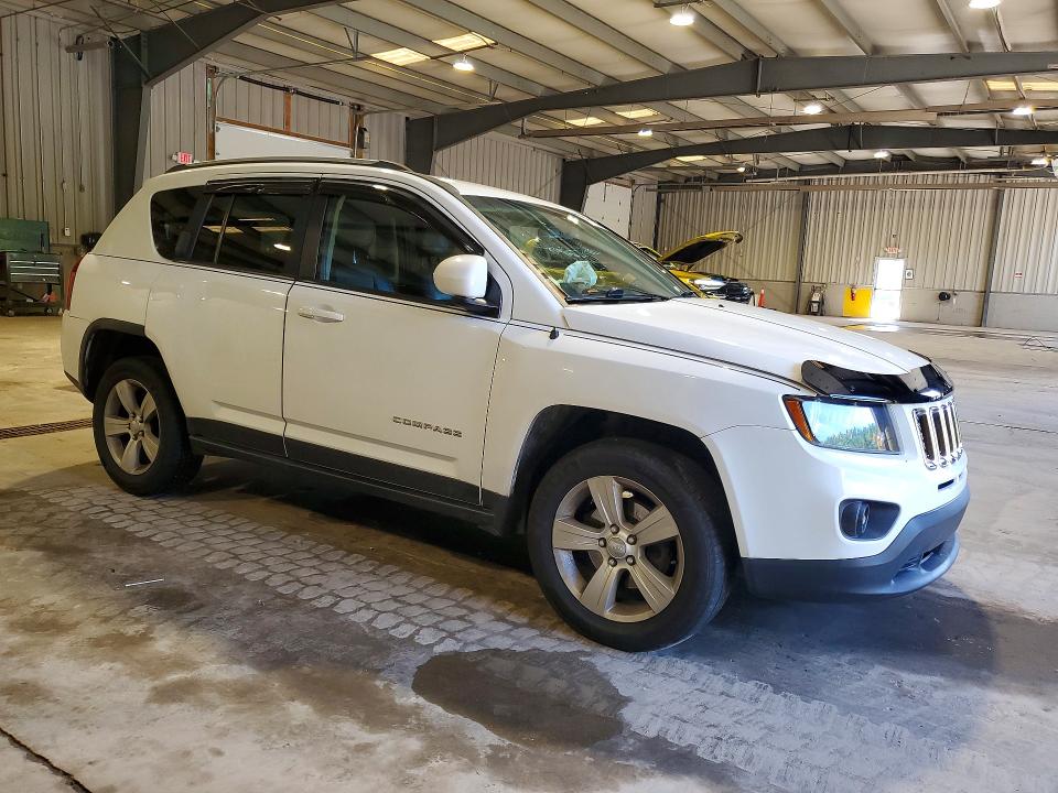 55155176 :رقم المزاد ، 1C4NJDEB0GD785577 vin ، 2016 Jeep Compass مزاد بيع