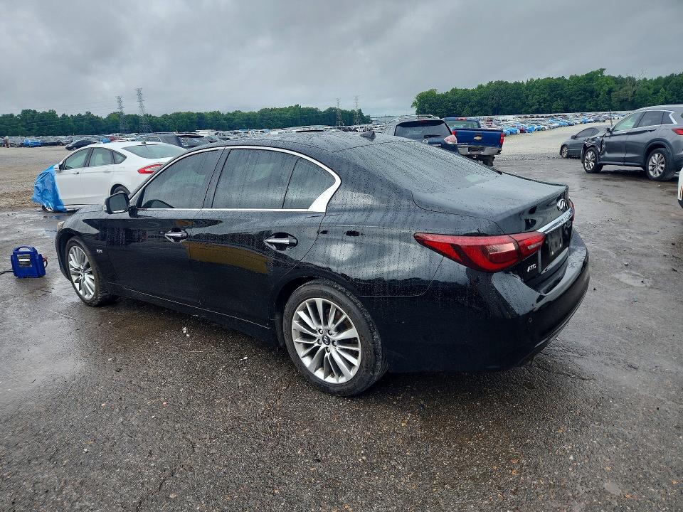 56351616 :رقم المزاد ، JN1EV7AR5JM441651 vin ، 2018 Infiniti Q50 مزاد بيع