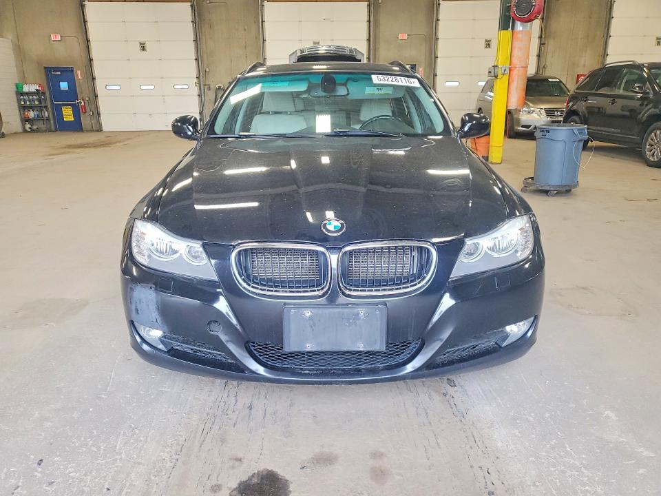 2012 Bmw 328 მანქანა იყიდება აუქციონზე, vin: WBAUU3C58CA543185, აუქციონის ნომერი: 53228116