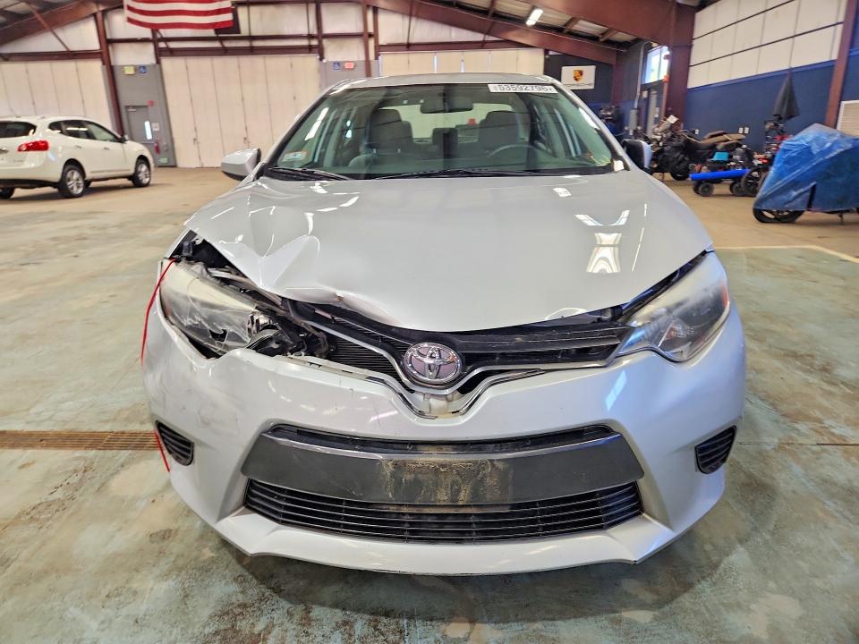 53592796 :رقم المزاد ، 2T1BURHE6FC275579 vin ، 2015 Toyota Corolla مزاد بيع