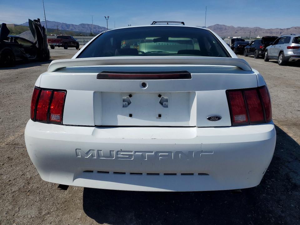 Продаж на аукціоні авто 2000 Ford Mustang, vin: 1FAFP4045YF221107, номер лоту: 54100566