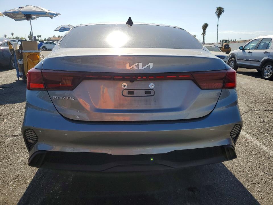 53028146 :رقم المزاد ، 3KPF24AD9PE587135 vin ، 2023 Kia Forte مزاد بيع