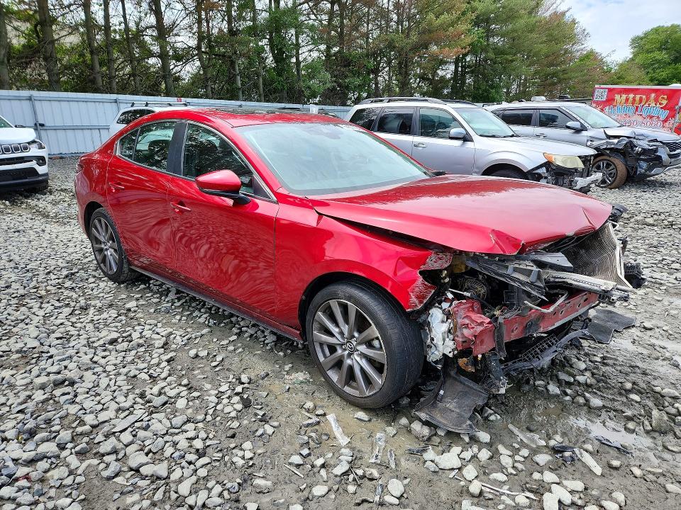 54577946 :رقم المزاد ، JM1BPBCL8M1342947 vin ، 2021 Mazda 3 مزاد بيع