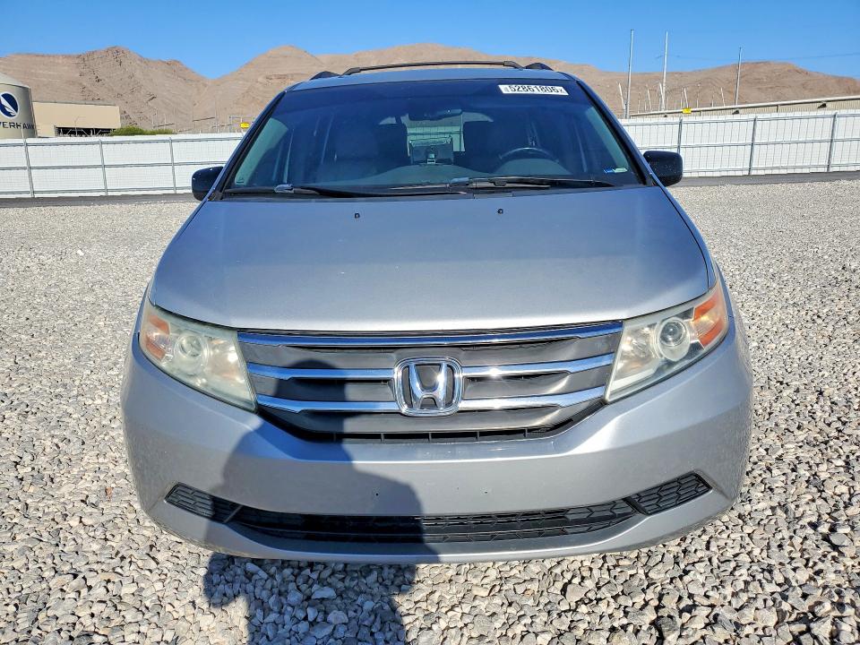 52861806 :رقم المزاد ، 5FNRL5H61CB120206 vin ، 2012 Honda Odyssey مزاد بيع