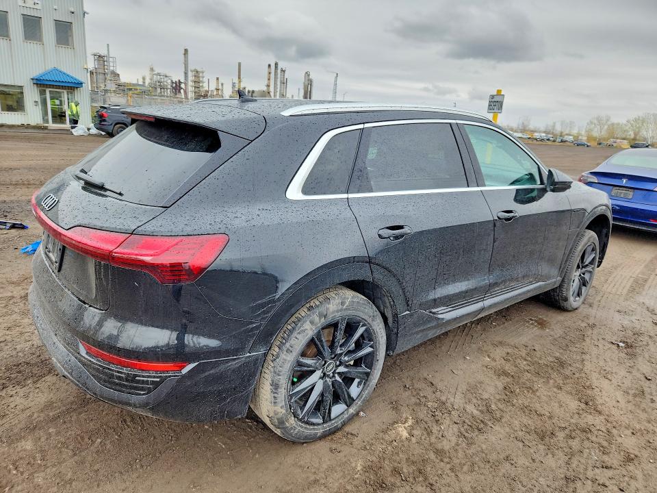 2024 Audi Q8 E-tron მანქანა იყიდება აუქციონზე, vin: WA14ABGE4RB019884, აუქციონის ნომერი: 53552026