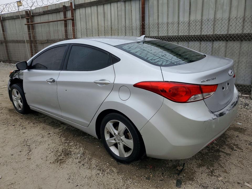 53459446 :رقم المزاد ، KMHDH4AE8DU586436 vin ، 2013 Hyundai Elantra مزاد بيع