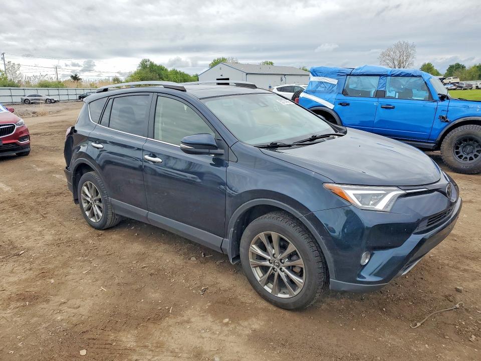 Продаж на аукціоні авто 2017 Toyota Rav4, vin: JTMDFREV3HD218978, номер лоту: 53774976