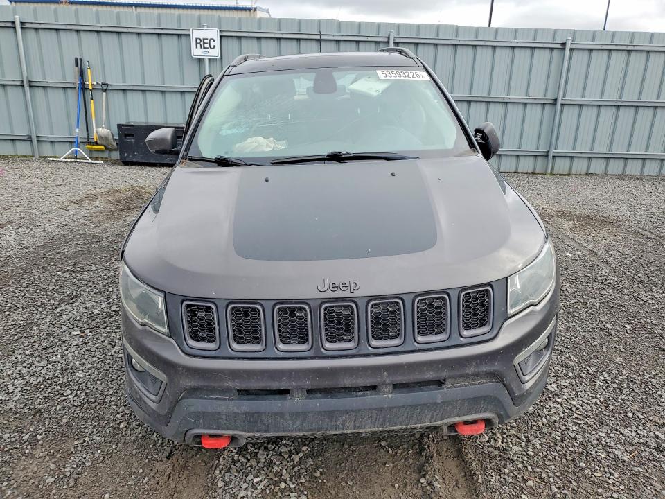 53593226 :رقم المزاد ، 3C4NJDDB8JT493534 vin ، 2018 Jeep Compass مزاد بيع