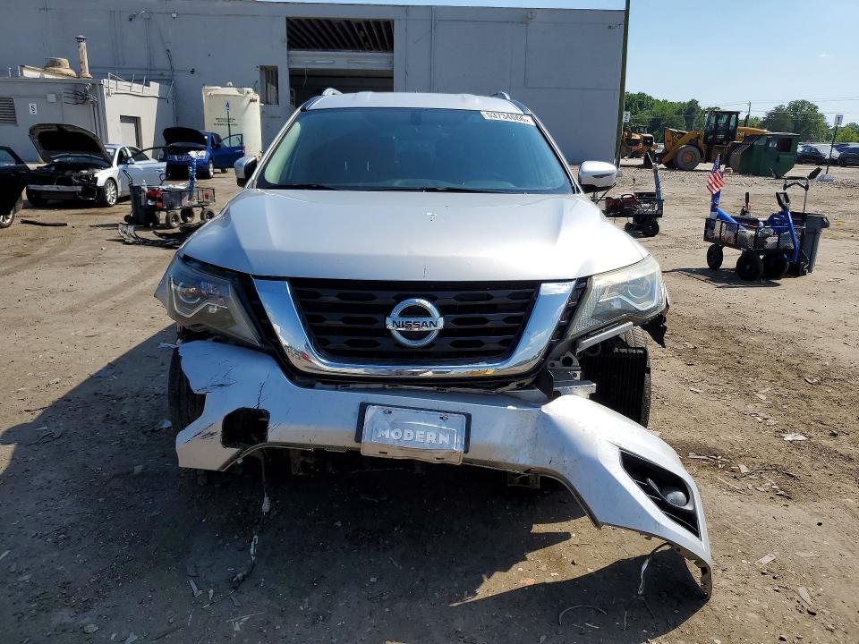53734666 :رقم المزاد ، 5N1DR2MM5JC640474 vin ، 2018 Nissan Pathfinder مزاد بيع