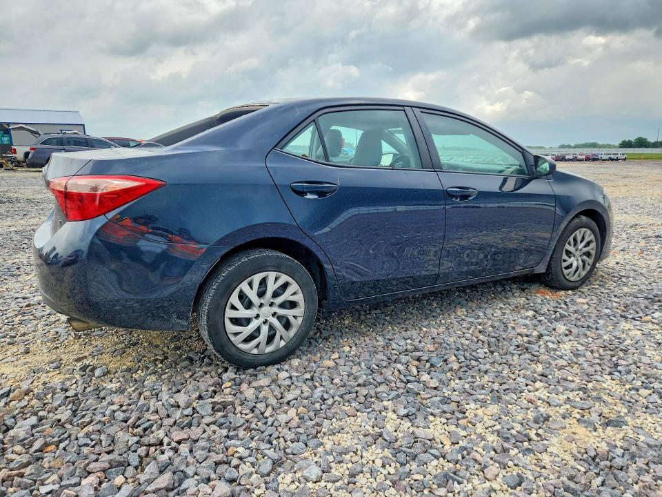 Продажа на аукционе авто 2018 Toyota Corolla, vin: 2T1BURHE0JC099055, номер лота: 53712926