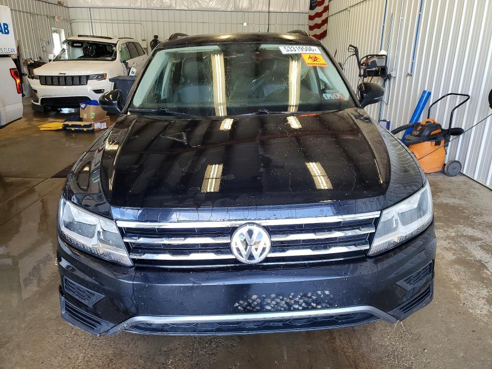 53319506 :رقم المزاد ، 3VV2B7AX2LM071517 vin ، 2020 Volkswagen Tiguan مزاد بيع