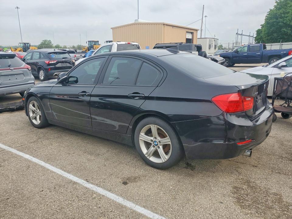 54678506 :رقم المزاد ، WBA3C3C54FK201164 vin ، 2015 Bmw 320 مزاد بيع