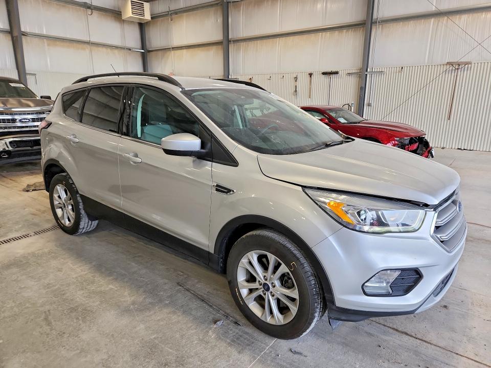 52961406 :رقم المزاد ، 1FMCU0G97HUB99327 vin ، 2017 Ford Escape مزاد بيع