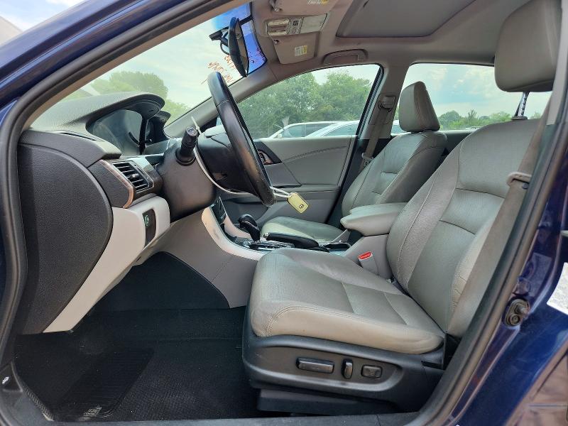 Продажа на аукционе авто 2017 Honda Accord, vin: 1HGCR2F82HA276196, номер лота: 54286236