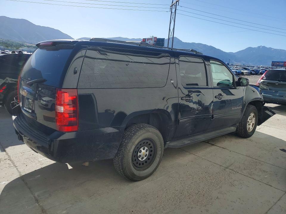 54802996 :رقم المزاد ، 1GNSKJE70DR136927 vin ، 2013 Chevrolet Suburban مزاد بيع