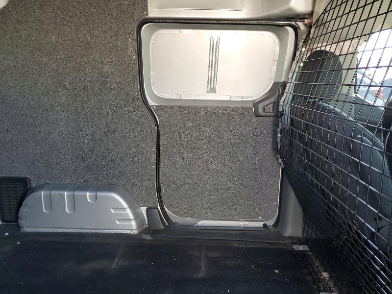 53598936 :رقم المزاد ، 3N6CM0KN1JK702958 vin ، 2018 Nissan Nv200 مزاد بيع
