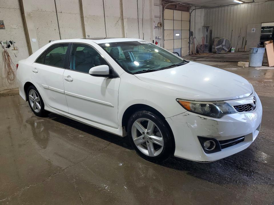 53035626 :رقم المزاد ، 4T1BF1FK4DU714049 vin ، 2013 Toyota Camry مزاد بيع
