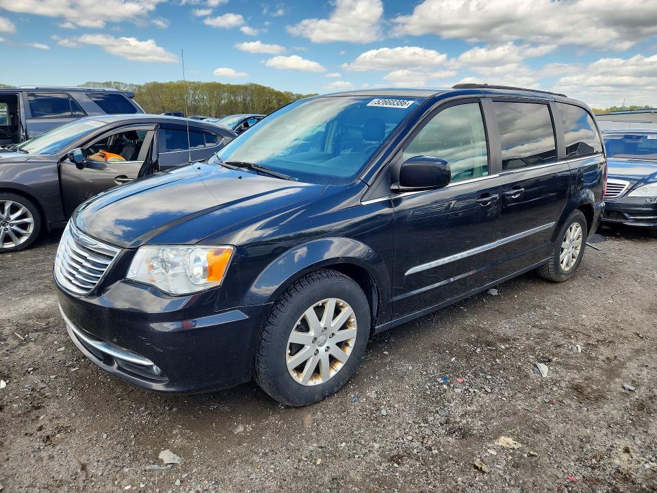 52660386 :رقم المزاد ، 2C4RC1BG5FR589138 vin ، 2015 Chrysler Town & Country مزاد بيع
