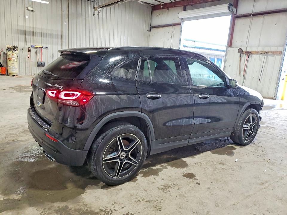 51618596 :رقم المزاد ، W1N4N4HB0NJ379673 vin ، 2022 Mercedes-benz Gla مزاد بيع