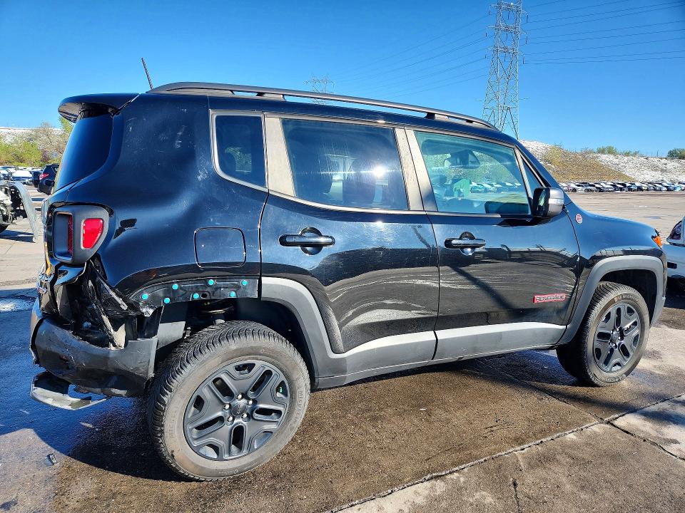 52327496 :رقم المزاد ، ZACCJBCB7JPH58979 vin ، 2018 Jeep Renegade مزاد بيع