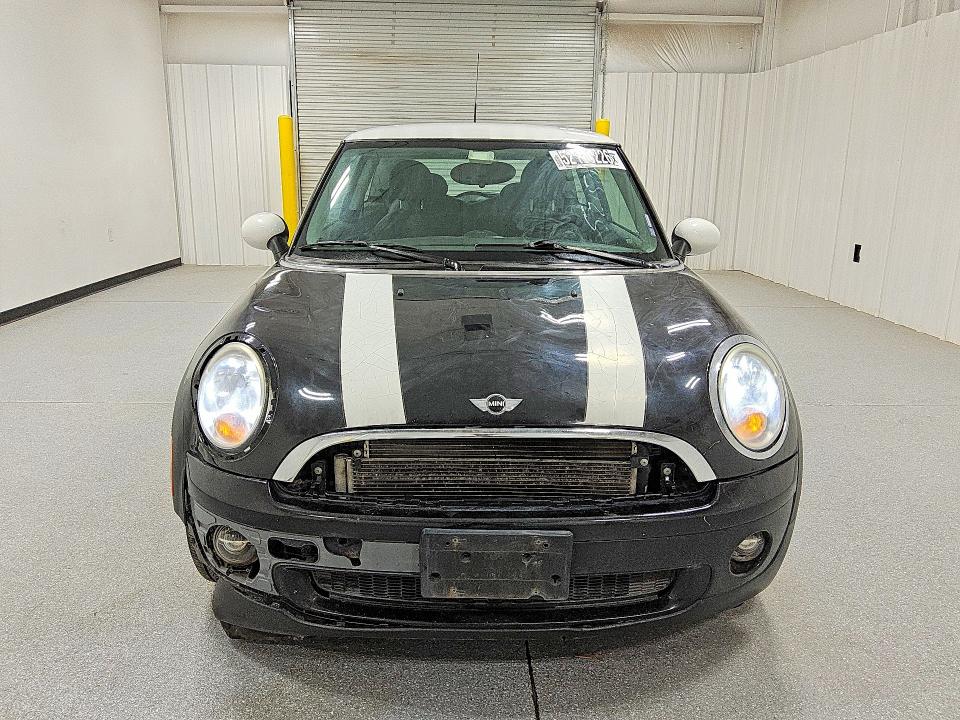 2010 Mini Cooper მანქანა იყიდება აუქციონზე, vin: WMWMF3C59ATU78777, აუქციონის ნომერი: 52150226