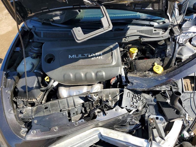52673946 :رقم المزاد ، 1C3CDFBBXFD242965 vin ، 2015 Dodge Dart مزاد بيع