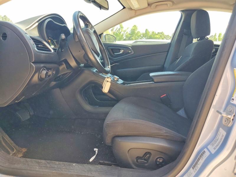Продаж на аукціоні авто 2015 Chrysler 200, vin: 1C3CCCAB2FN724598, номер лоту: 53548046
