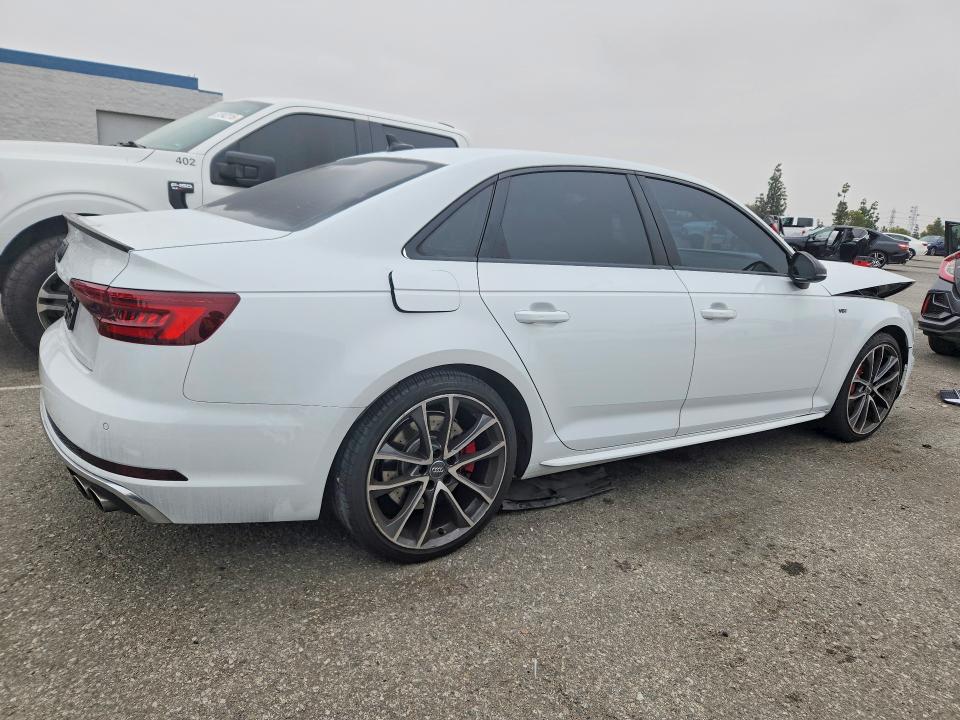 41630466 :رقم المزاد ، WAUB4AF49JA141381 vin ، 2018 Audi S4 مزاد بيع
