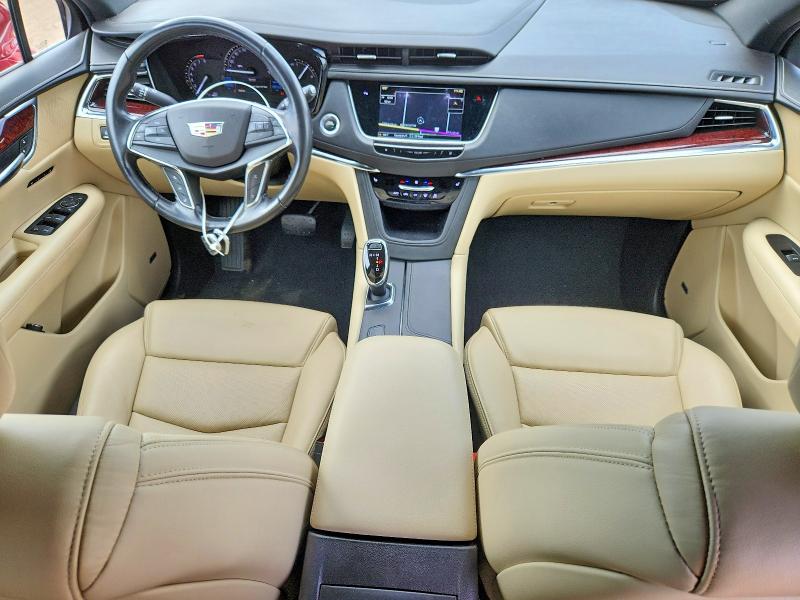 53051606 :رقم المزاد ، 1GYKNCRS1KZ155469 vin ، 2019 Cadillac Xt5 مزاد بيع