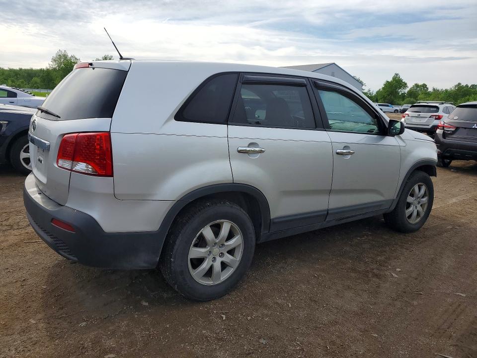 2011 Kia Sorento მანქანა იყიდება აუქციონზე, vin: 5XYKT3A16BG149051, აუქციონის ნომერი: 52242966